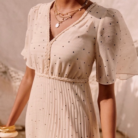 Sezane Dresses & Skirts - Sezane Florencia dots